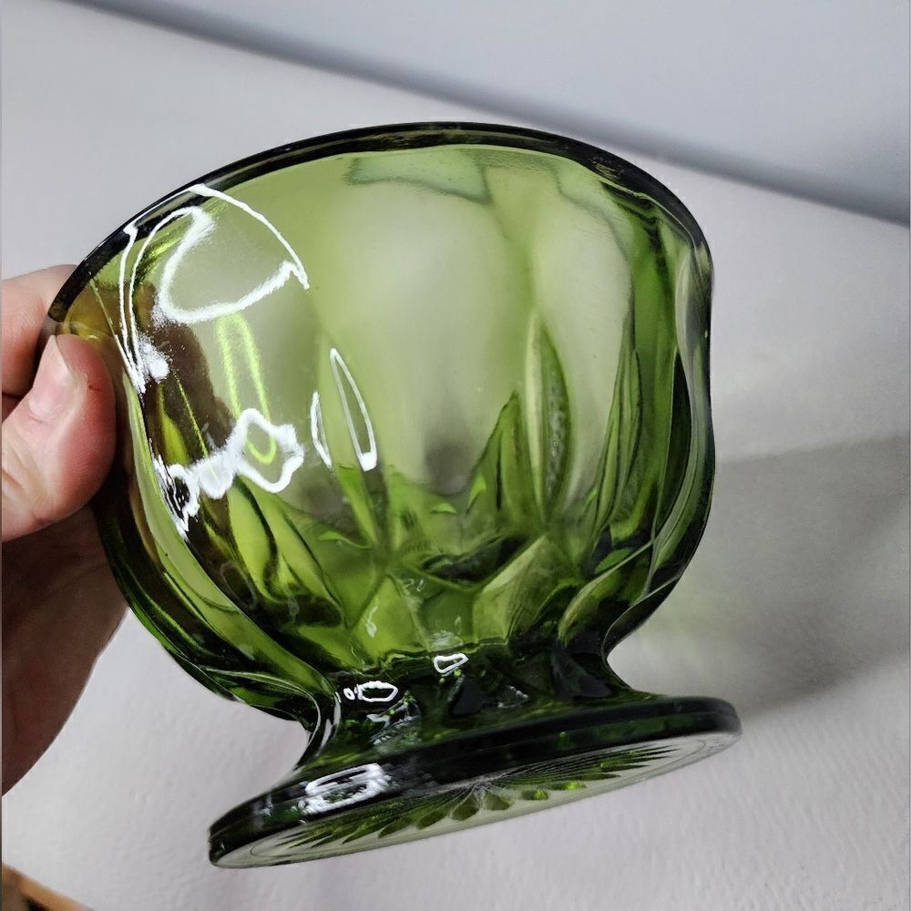 Vintage Anchor Hocking Emerald Green Glass Thumbprint Pedestal Candy Dish Bowl - Picture 5 of 5